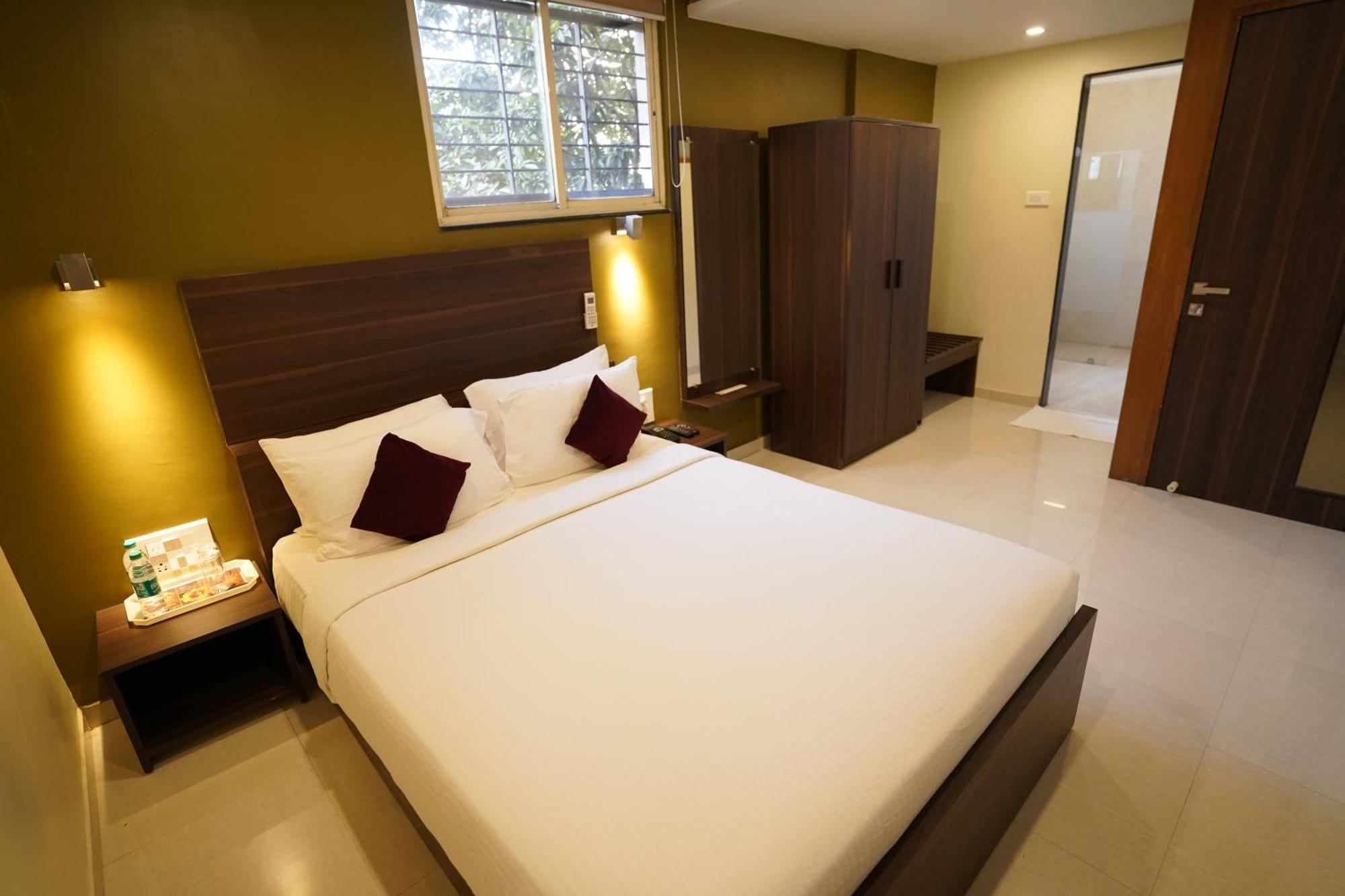 Hotel Metropolis Hubli Exterior foto
